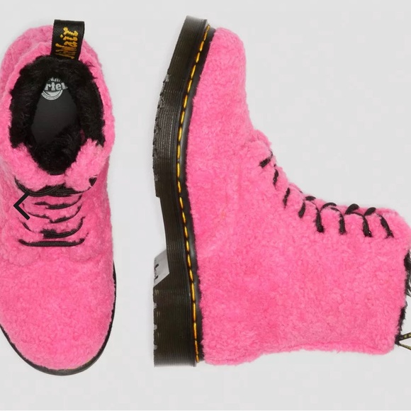 Furry PINK Dr.Martens - Picture 3 of 6